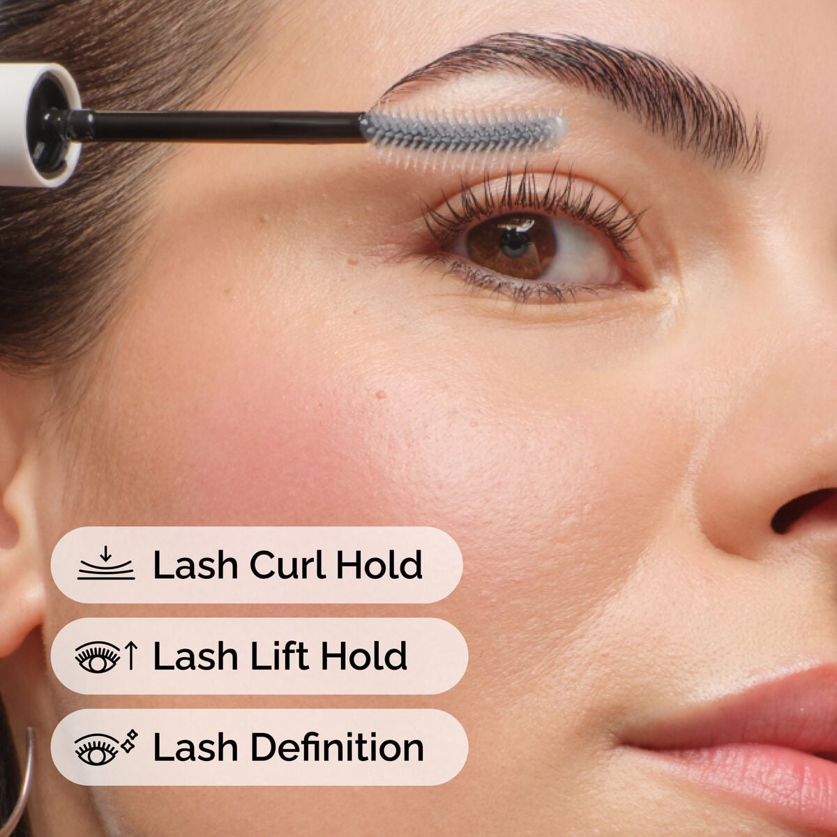 lash-curl-finisher-u2 ord-lash-curl-finisher-model-application-with-benefits.jpg