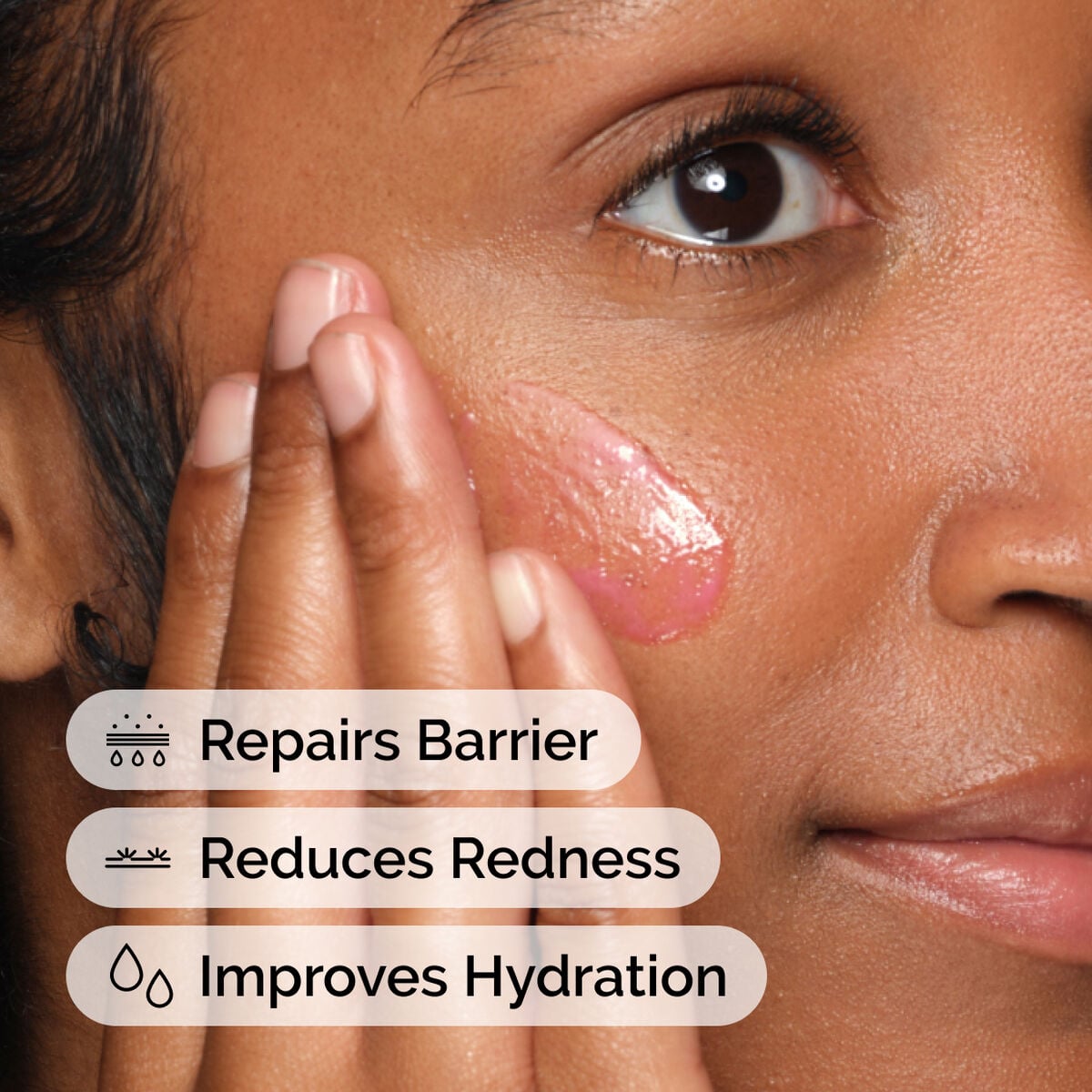 soothing-and-barrier-support-serum-z0 ord-soothing-barrier-support-serum-model-application-with-benefits.jpg